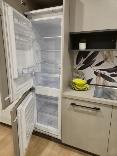 Hotpoint Ariston koelkast 274 liter Ar-Tre Sky complete keuken 360 cm