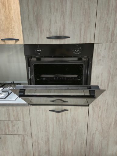 Beko oven open Mira Vizier links complete keuken 2995 euro