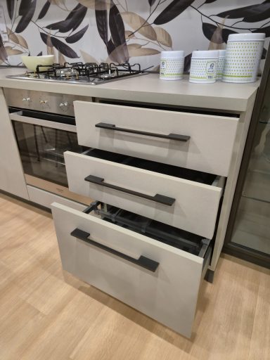 Detail laden met soft-close en zwarte grepen Ar-Tre Sky 360x60 AR 255