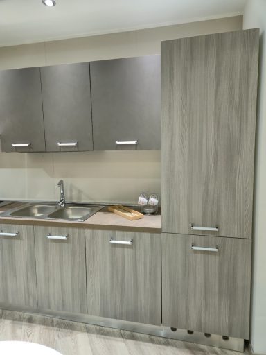 Lades softclose open detail Ar-Tre Idea links 360x60 grijze iep en grafiet 3995 euro AR 4591